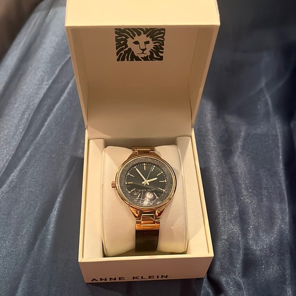 Anne Klein watch - Picture 1 of 1